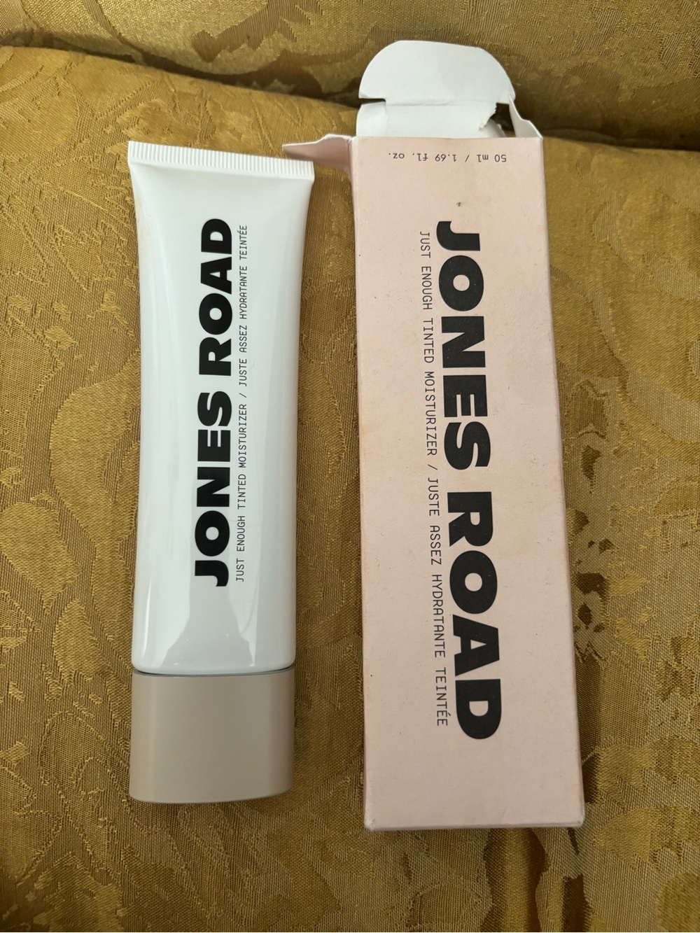 Jones Road Tinted Moisturizer